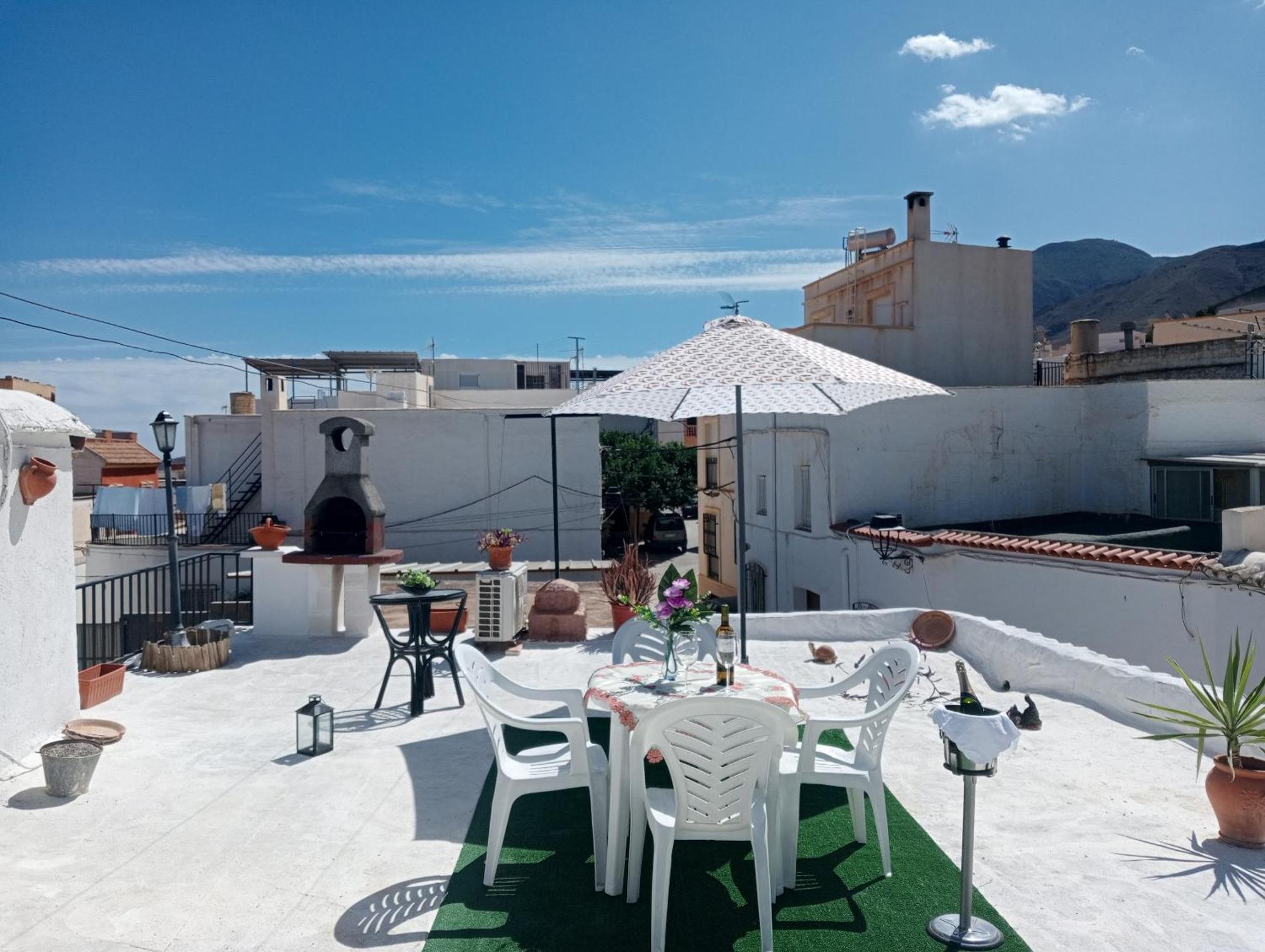 Villa Charming House In Illar With Mountain View And Balcony Exterior foto